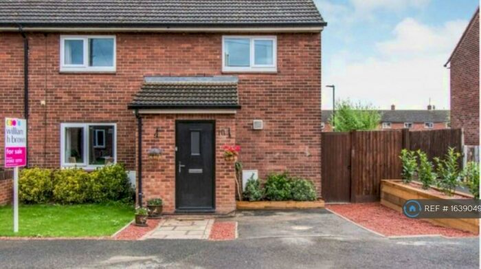 4 Bedroom Semi-Detached House To Rent In Holly Road, Auckley, Doncaster, DN9