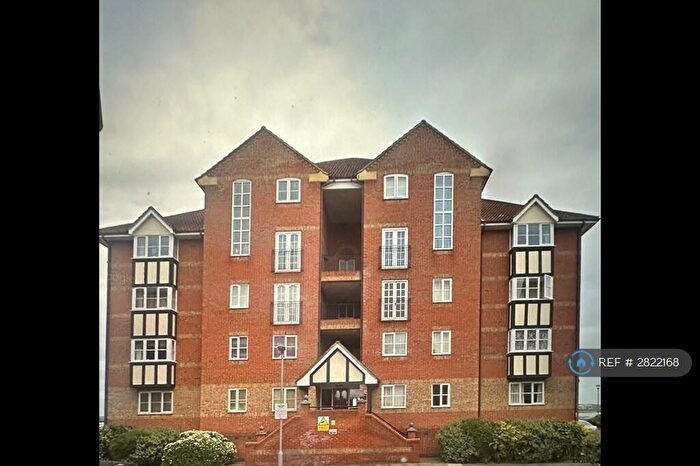 2 Bedroom Flat To Rent In Chandlers Drive, Erith, DA8