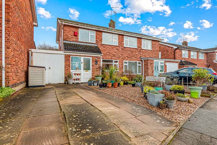 3 Bedroom Semi-detached House For Sale In The Woodlands, Countesthorpe, Leicester, Leicestershire, LE8