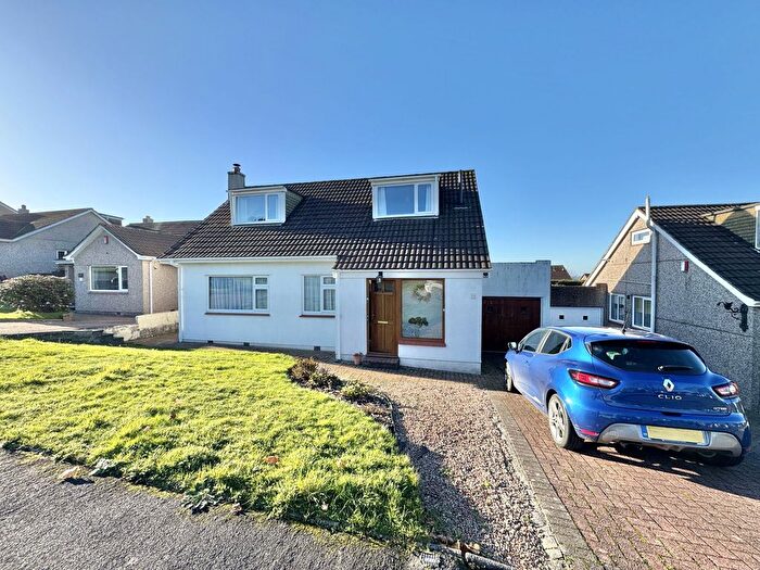 3 Bedroom Bungalow For Sale In Brockton Gardens, Birdcage Farm, Plymouth, PL6