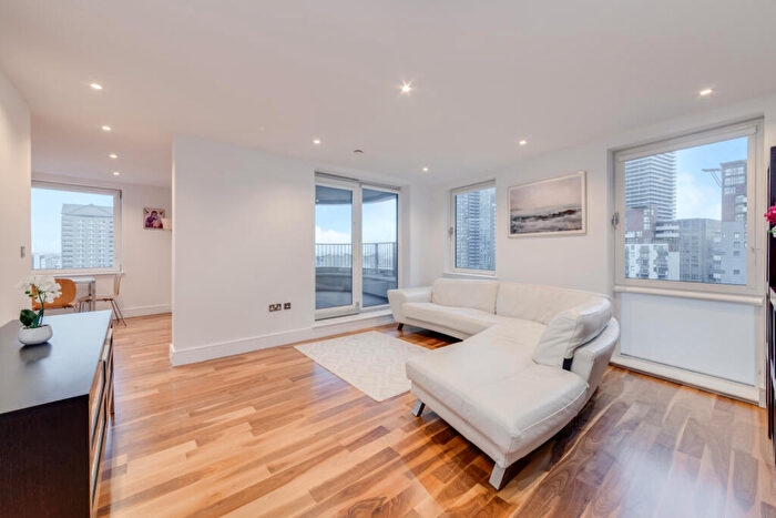 3 Bedroom Flat For Sale In Indescon Square, Millwall, E14