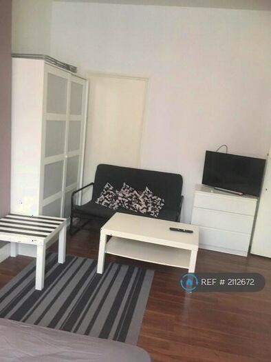 Studio To Rent In Harley Road, London, NW10