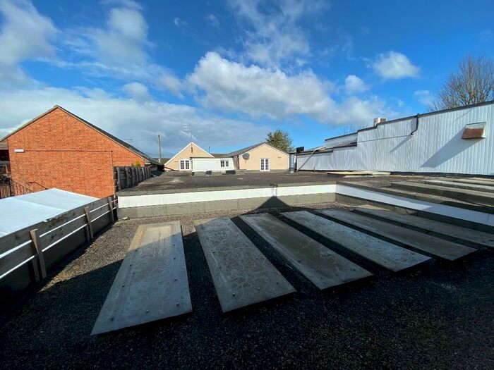 1 Bedroom Flat To Rent In High Street, Royal Wootton Bassett, SN4