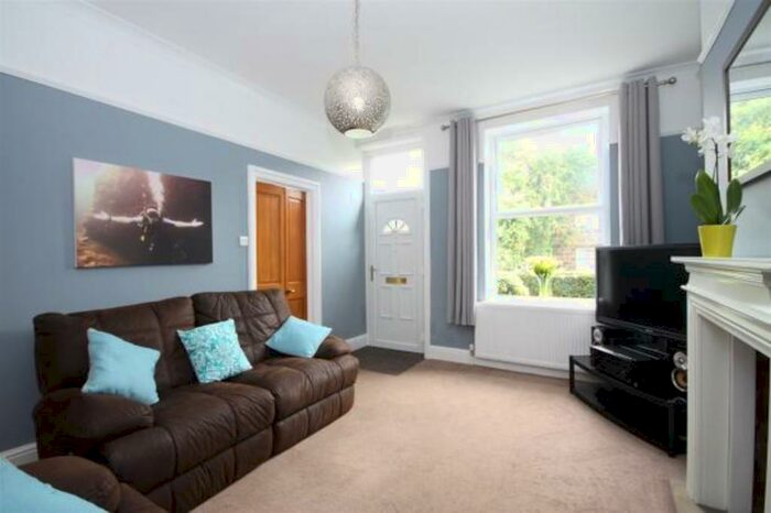2 Bedroom End Of Terrace House To Rent In Wellington Terrace, Bramley, LS13