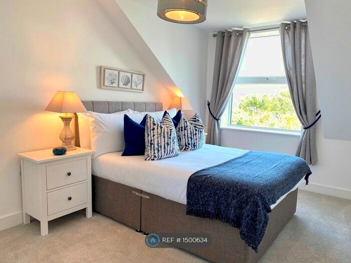 2 Bedroom Flat To Rent In Gyllyngvase Road, Falmouth, TR11