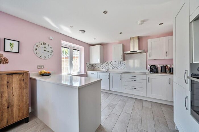 6 Bedroom Detached House For Sale In Colliers Gardens, Backwell, BS48