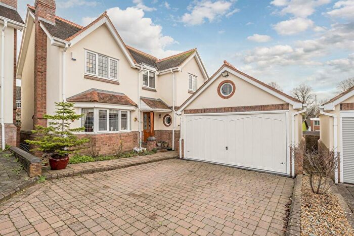 4 Bedroom Detached House For Sale In Rose Cottage Drive, Wordsley, DY8