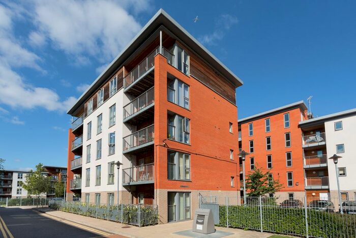 2 Bedroom Flat To Rent In Eastside Mews, London, E3