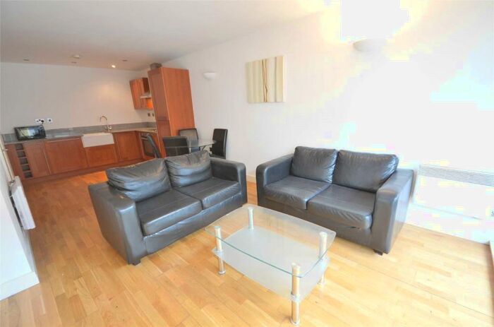 1 Bedroom Apartment To Rent In Advent /, Manchester City Centre, M4