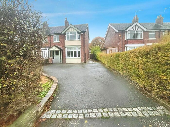 3 Bedroom House To Rent In Boundary Lane, Congleton, CW12