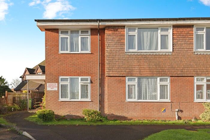 1 Bedroom Flat For Sale In Ivy Orchard, Clanfield, Waterlooville, Hampshire, PO8