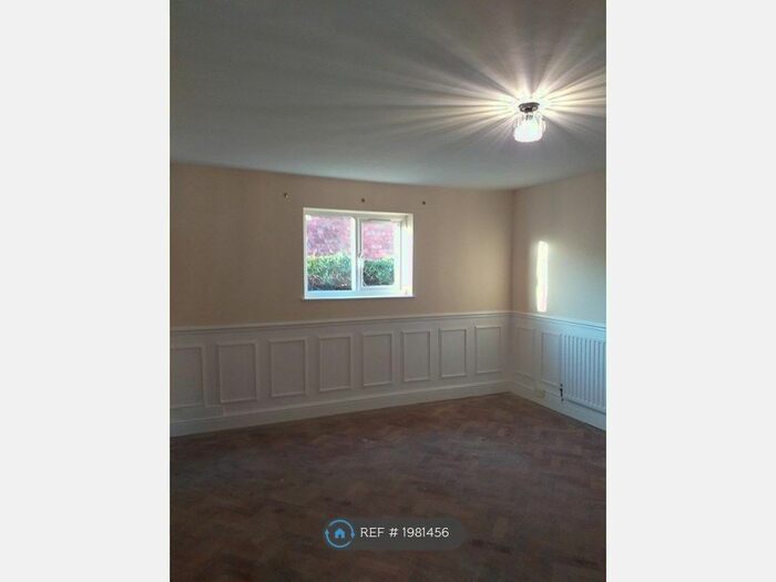 3 Bedroom Semi-Detached House To Rent In St. Martins Road, Gobowen, SY11