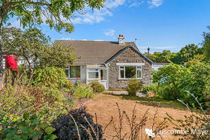 3 Bedroom Bungalow For Sale In Droridge, Dartington, Totnes, TQ9