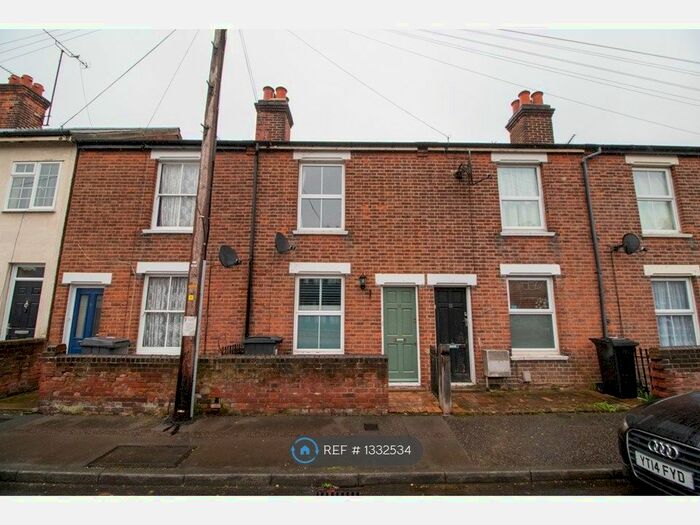 2 Bedroom Terraced House To Rent In Grove Road, Chelmsford, CM2