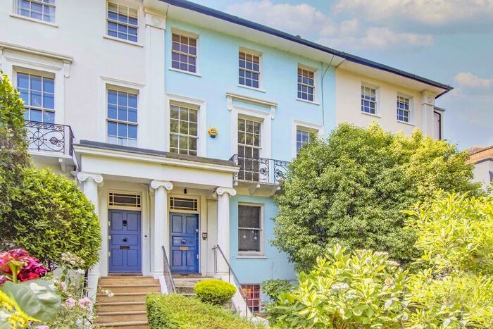 3 Bedroom Flat To Rent In Devonhurst Place, Heathfield Terrace, London, W4