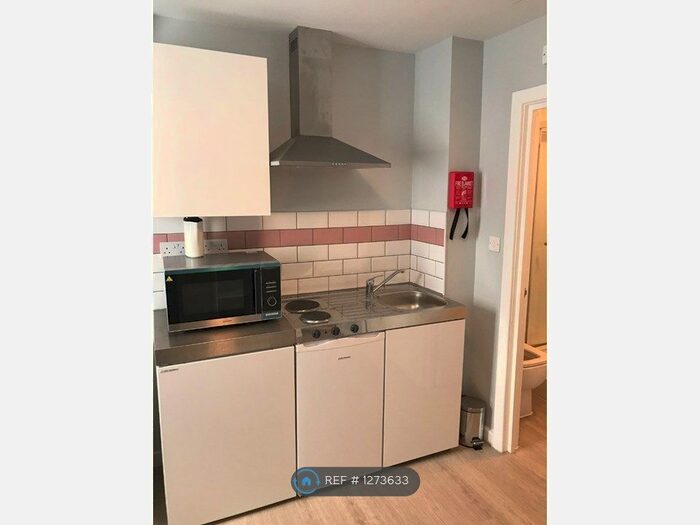 1 Bedroom Property To Rent In Russell Road, London, E10