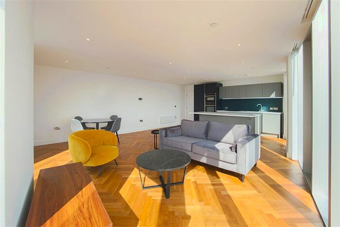 2 Bedroom Flat To Rent In East Tower, Owen Street, M15