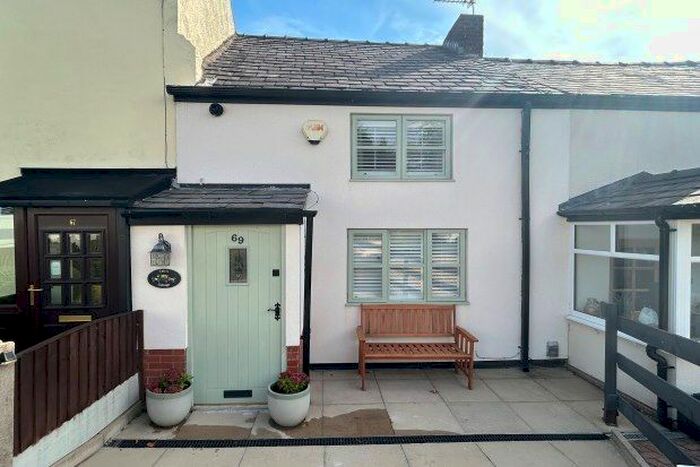 2 Bedroom Property To Rent In St. Johns Road, Bolton, BL6