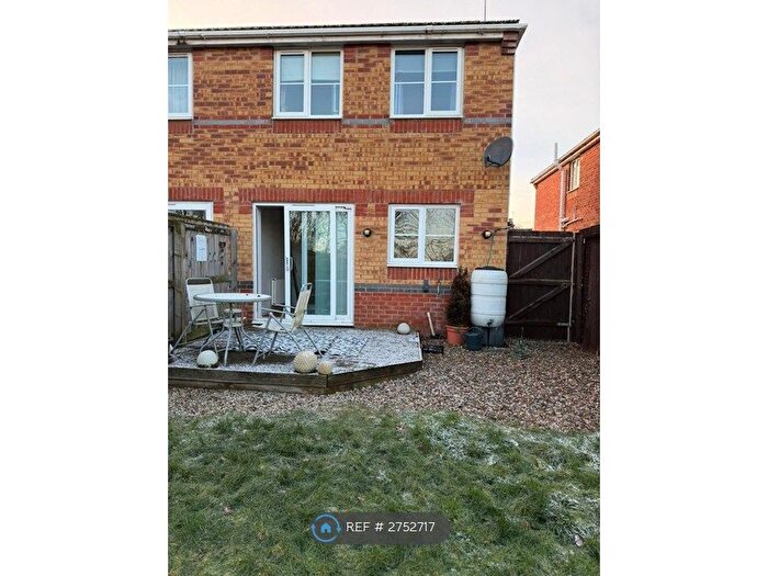 3 Bedroom Semi-Detached House To Rent In Dickens Way, Crook, DL15