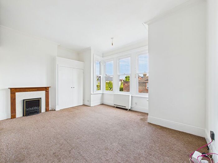 Studio To Rent In Cowper Road, Worthing, BN11