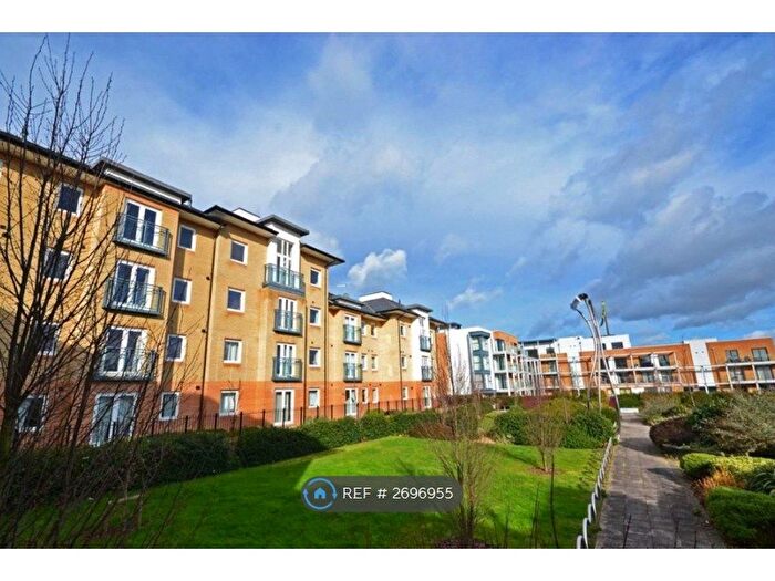2 Bedroom Flat To Rent In Hampden Gardens, Cambridge, CB1