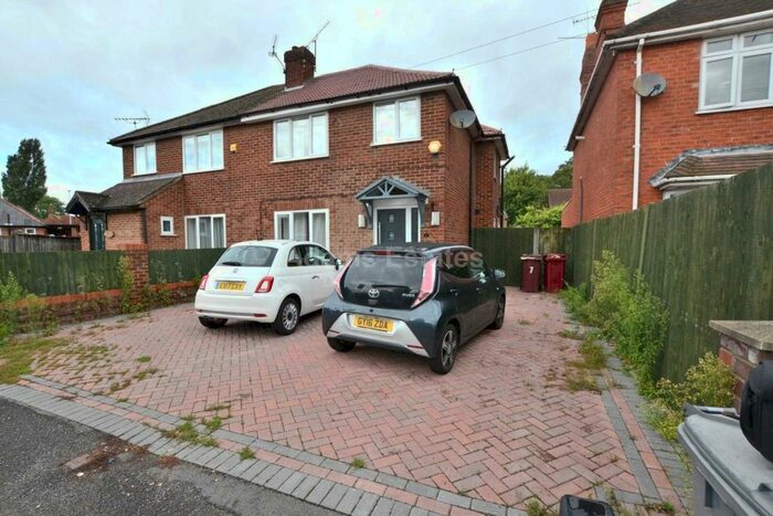 5 Bedroom Semi-Detached House To Rent In Elm Road, Reading, RG6