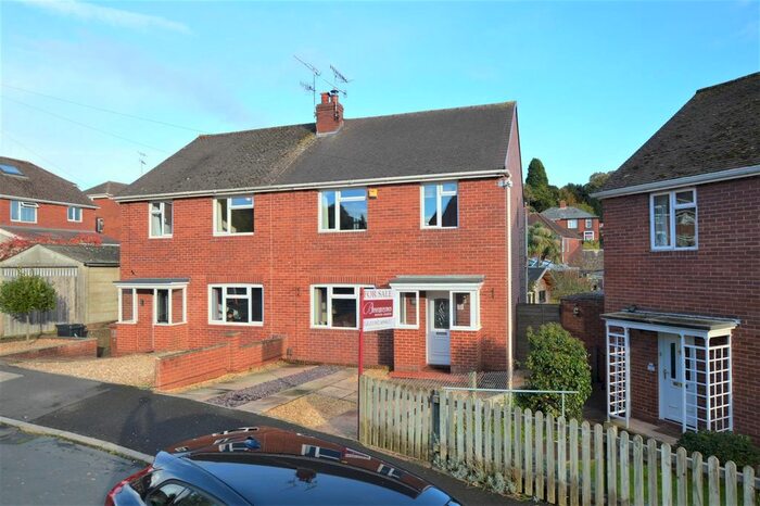 3 Bedroom Semi Detached House For Sale In Meadow Way, Exeter, EX2