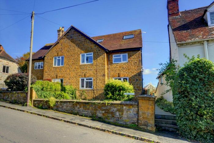 4 Bedroom Semi-Detached House For Sale In Bridge Street, Kineton, CV35