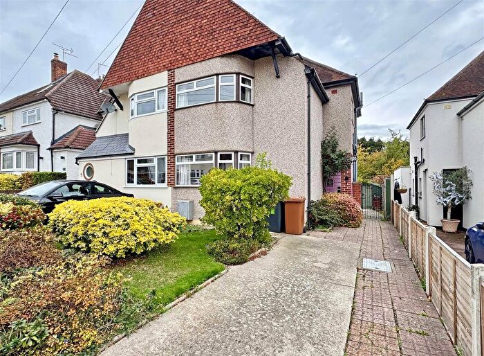 3 Bedroom Semi Detached House For Sale In Greenways, Chelmsford, CM1