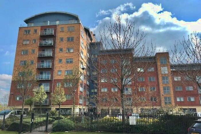 1 Bedroom Flat To Rent In Waterside Way, Wakefield, WF1
