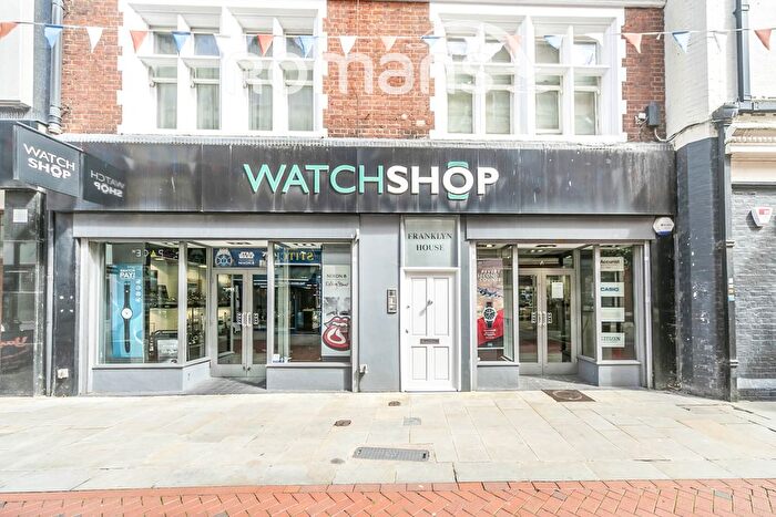 1 Bedroom Flat To Rent In Cross Street, Reading, RG1