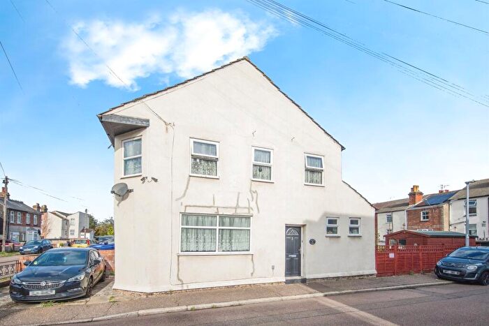 3 Bedroom End Of Terrace House For Sale In Albemarle Street, Harwich, CO12