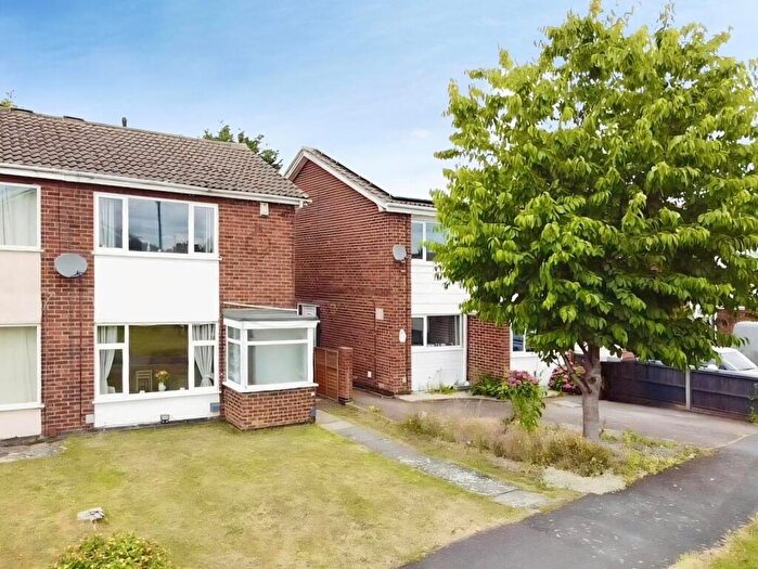 2 Bedroom Semi-Detached House For Sale In Glenbarr Close, Hinckley, Leicestershire, LE10