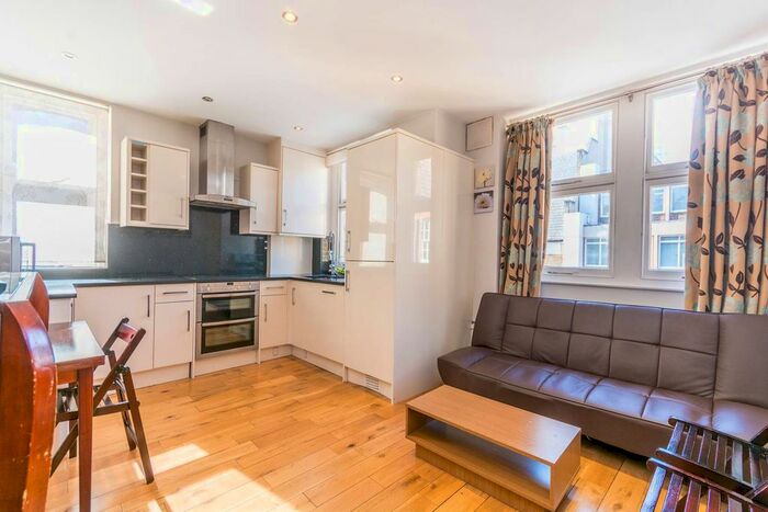 1 Bedroom Flat To Rent In Chiltern Street, Marylebone, London, W1U