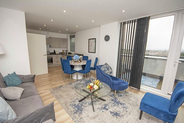 3 Bedroom Flat To Rent In Capitol Way, London, NW9