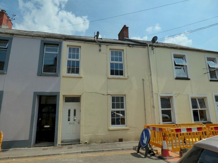 2 Bedroom Flat To Rent In Morley Street, Carmarthen, Carmarthenshire, SA31