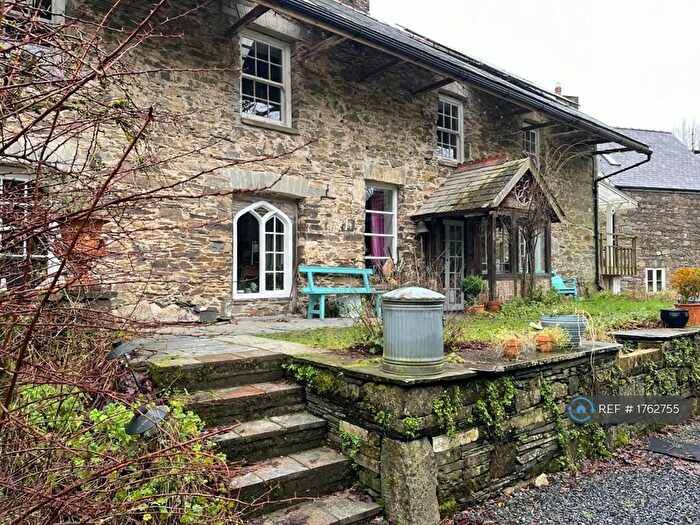 4 Bedroom Semi-Detached House To Rent In Dolwilym, Whitland, SA34