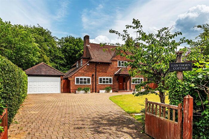 4 Bedroom Detached House For Sale In Crampshaw Lane, Ashtead, KT21
