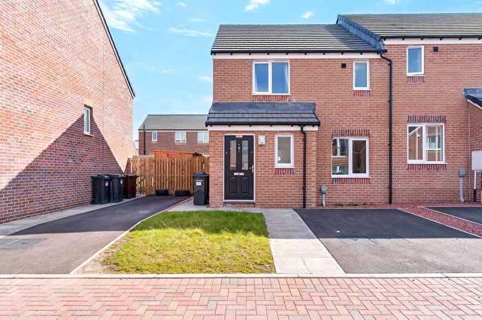 3 Bedroom Semi Detached House For Sale In Smeaton Wynd, Newcraighall, Edinburgh, EH16