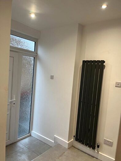 4 Bedroom Semi-Detached House To Rent In Parkstone Avenue, Newcastle-Under-Lyme, ST5