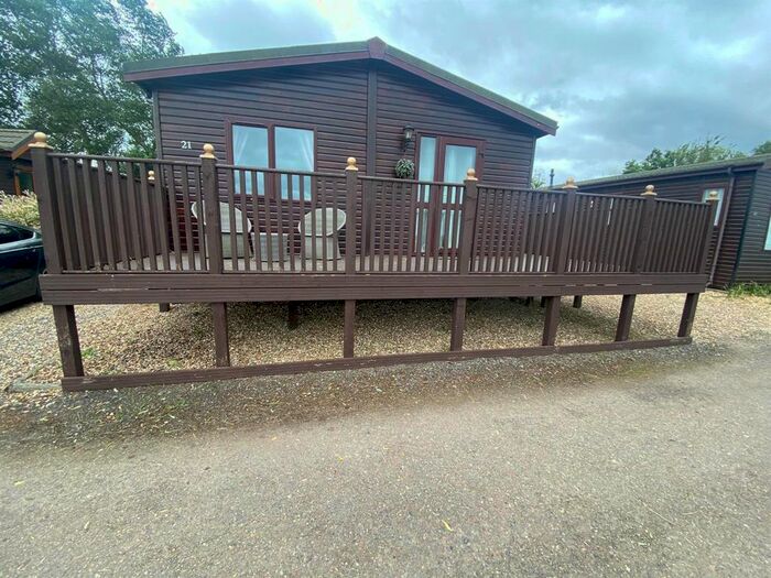 2 Bedroom Lodge For Sale In Staffurths Bridge, March, PE15