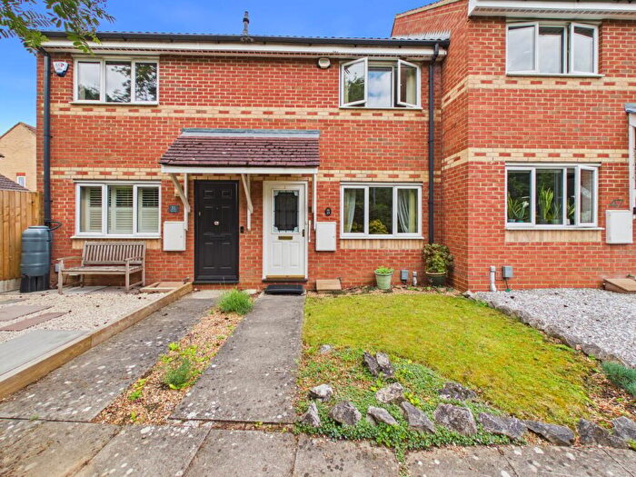 3 Bedroom Terraced House For Sale In Fennel Drive, Biggleswade, SG18