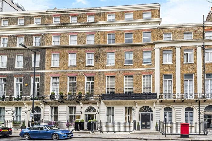2 Bedroom Flat To Rent In Great Cumberland Place, London, W1H