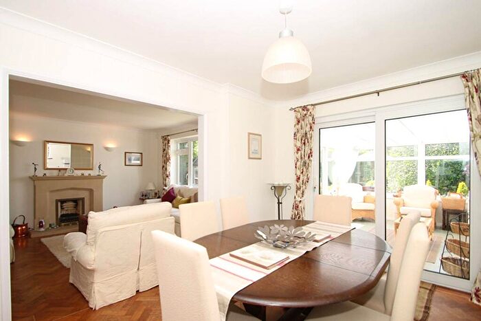 3 Bedroom Bungalow To Rent In Ashcroft, Shalford, Guildford, GU4