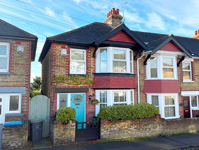 3 Bedroom End Of Terrace House For Sale In Muir Road, Ramsgate, CT11