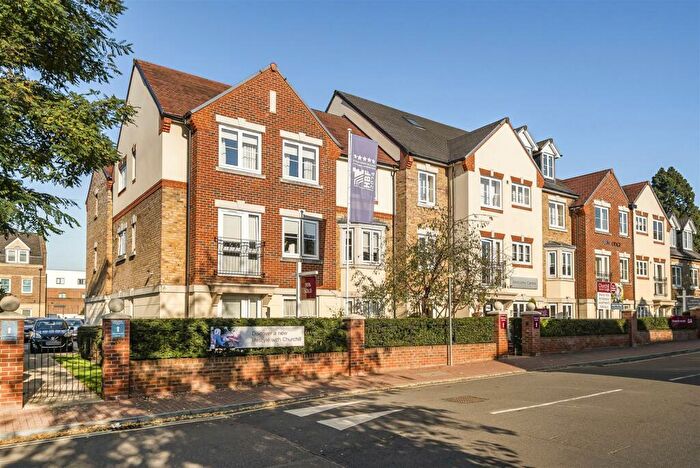 1 Bedroom Retirement Property For Sale In Ash Lodge, Walton-On-Thames, KT12