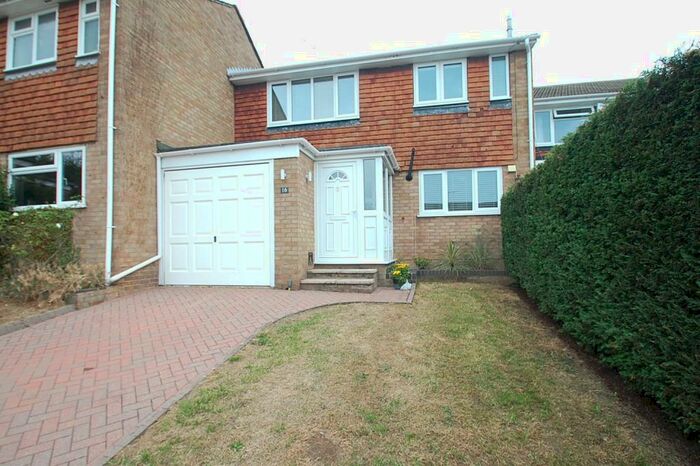 3 Bedroom Property To Rent In Joiners Way, Chalfont St. Peter, Gerrards Cross, SL9