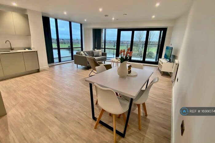 2 Bedroom Flat To Rent In Yacht Club Place, Nottingham, NG2