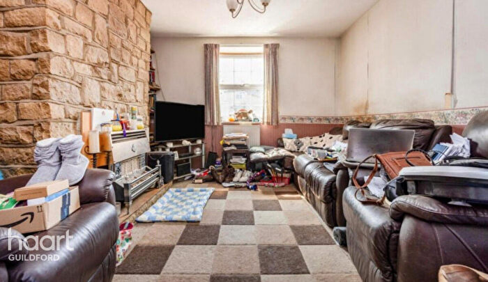 3 Bedroom Semi-Detached House For Sale In Birtley Road, Guildford, GU5