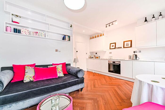1 Bedroom Flat To Rent In Offord Road, Islington, London, N1